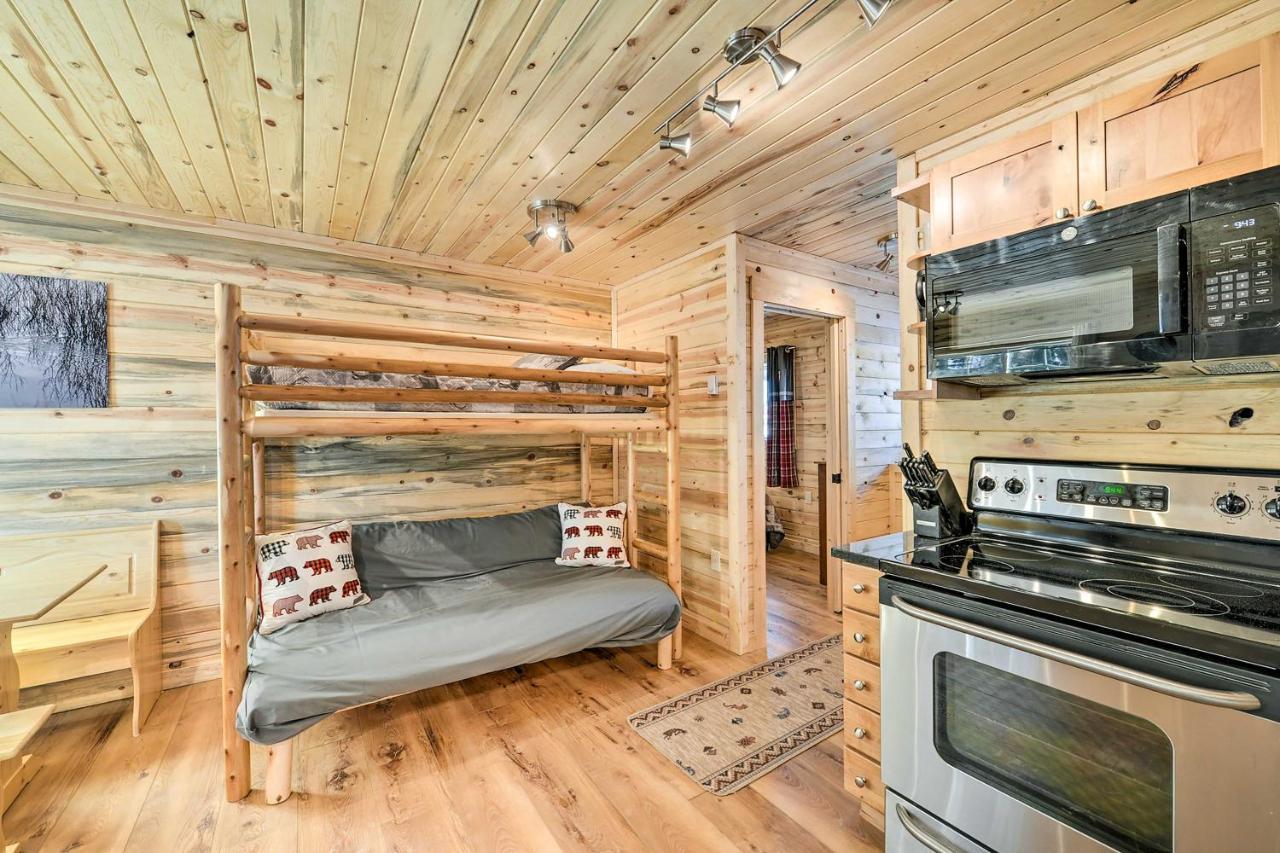 Cozy Island Park Cabin, 20 Mi To Yellowstone! Экстерьер фото