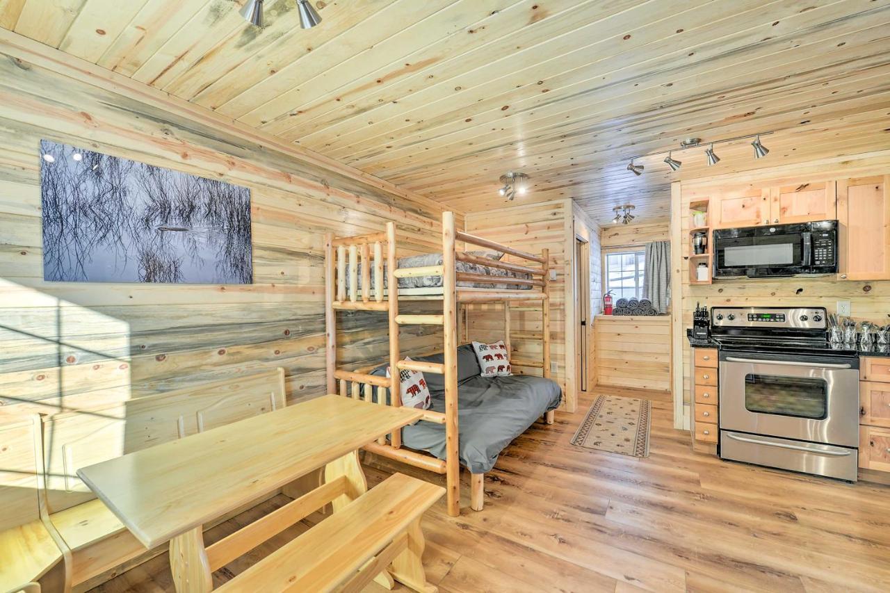 Cozy Island Park Cabin, 20 Mi To Yellowstone! Экстерьер фото