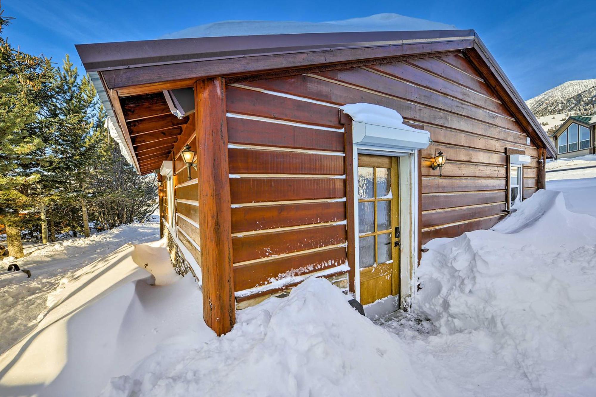 Cozy Island Park Cabin, 20 Mi To Yellowstone! Экстерьер фото