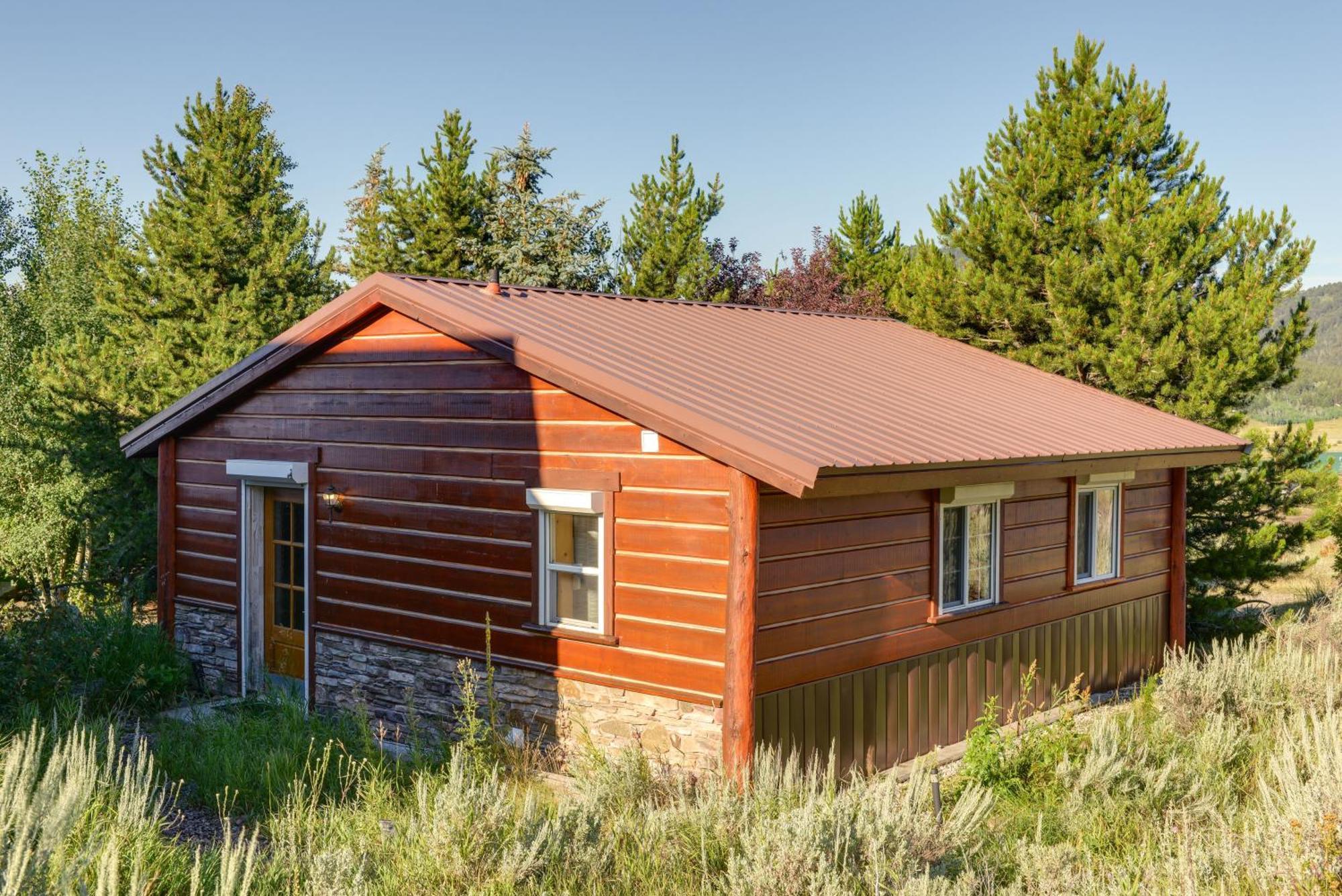 Cozy Island Park Cabin, 20 Mi To Yellowstone! Экстерьер фото