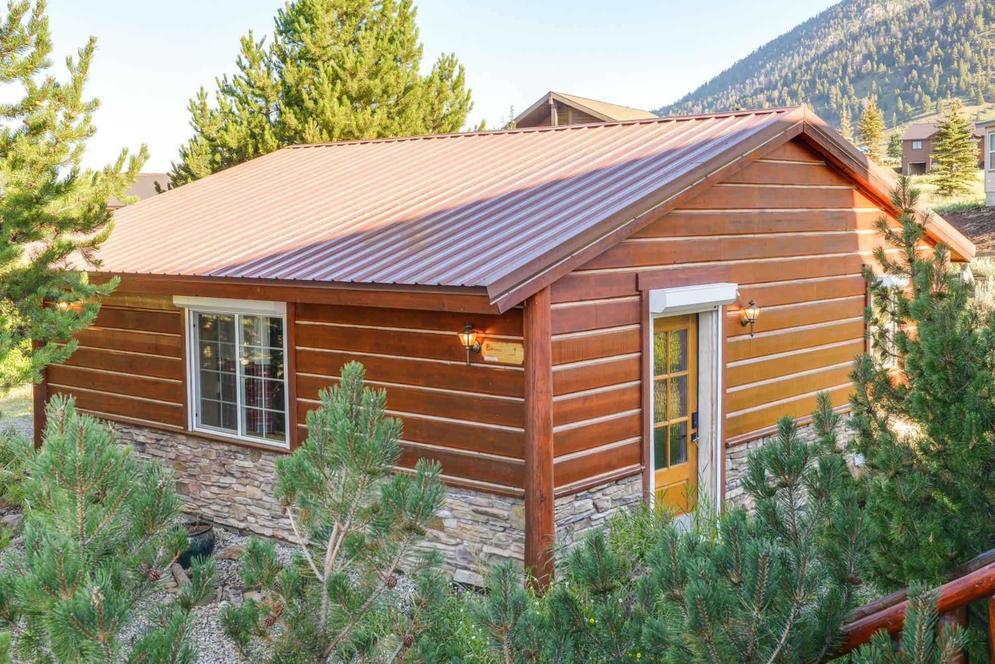 Cozy Island Park Cabin, 20 Mi To Yellowstone! Экстерьер фото
